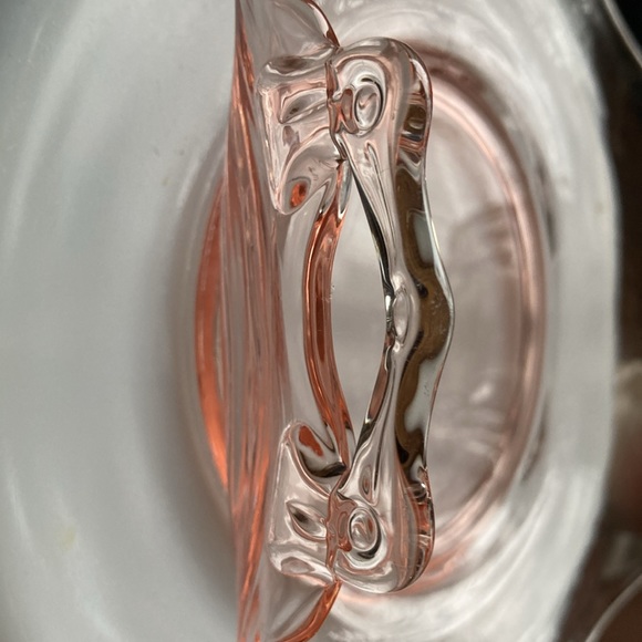 Pink glass sweets plate - Picture 8 of 8